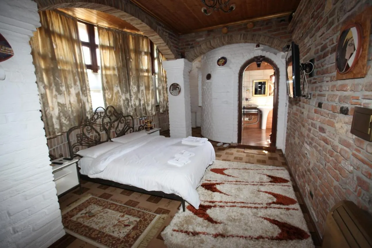 Hotel Iliada Tirana 4*,  Albania