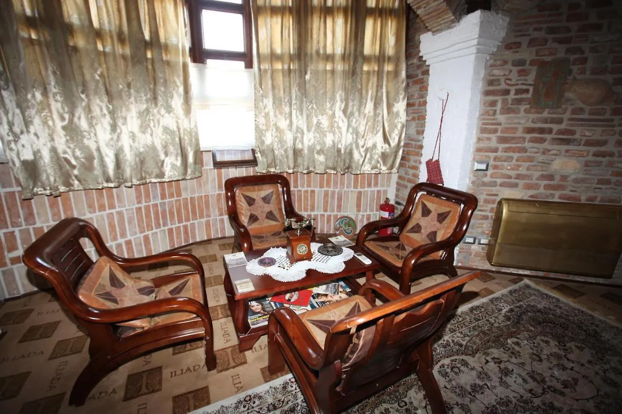 Hotel Iliada Tirana 4*,